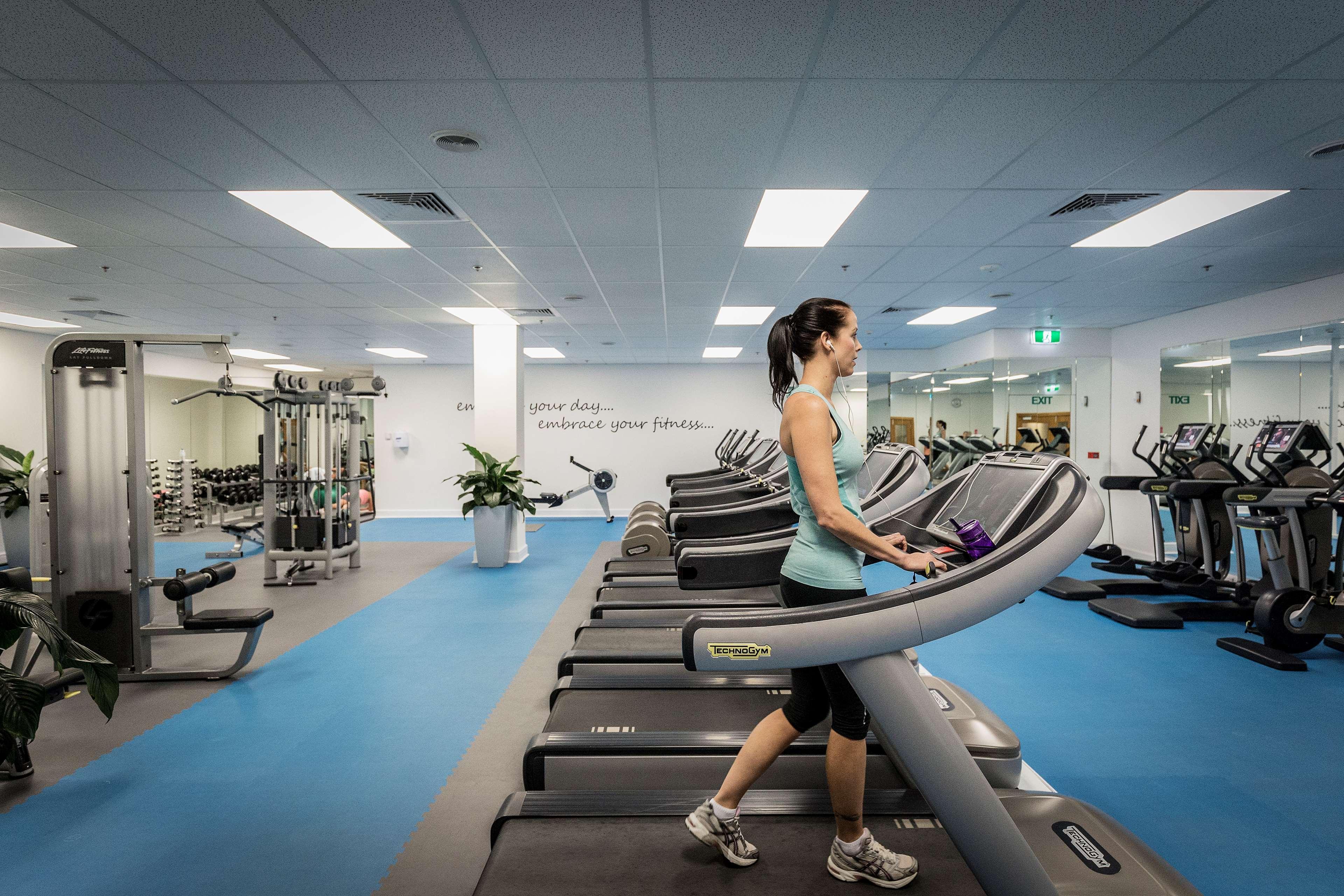 Pan Pacific Perth Hotell Exteriör bild The gym at the Australian Institute of Sport
